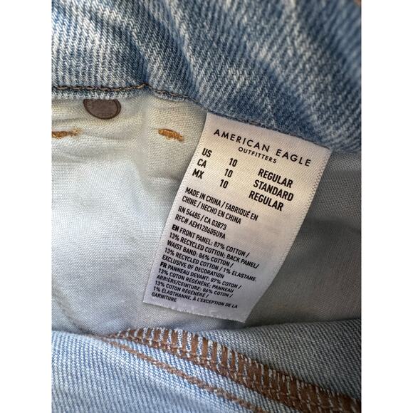 American Eagle Curvy Mom Jeans Light Wash Size 10 Tapered Leg - Picture 5 of 10